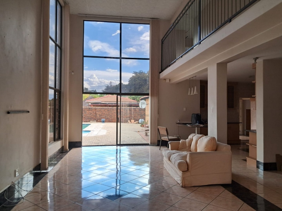 4 Bedroom Property for Sale in Roylglen Gardens Northern Cape